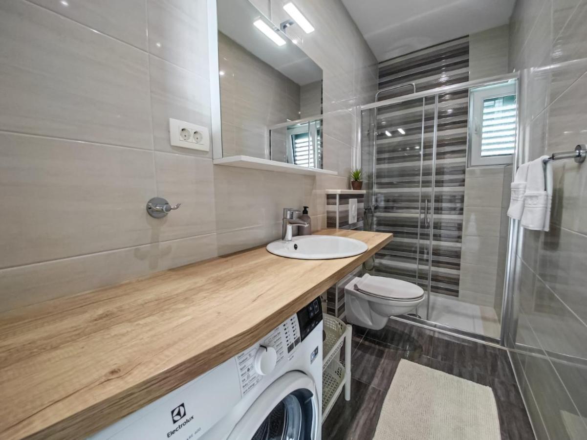 Apartments Villa Luce Makarska Exterior foto