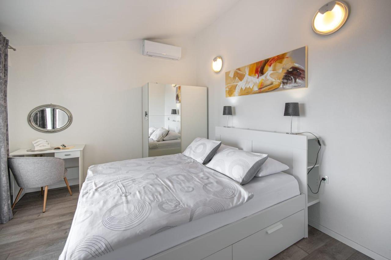 Apartments Villa Luce Makarska Exterior foto